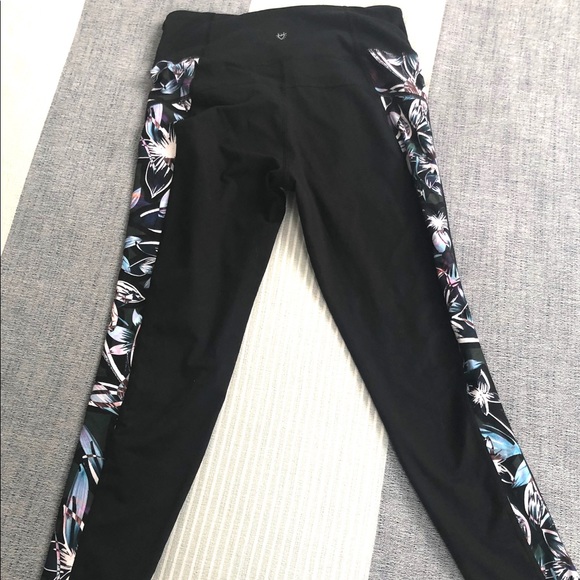 Betsy Johnson leggings - Picture 3 of 7